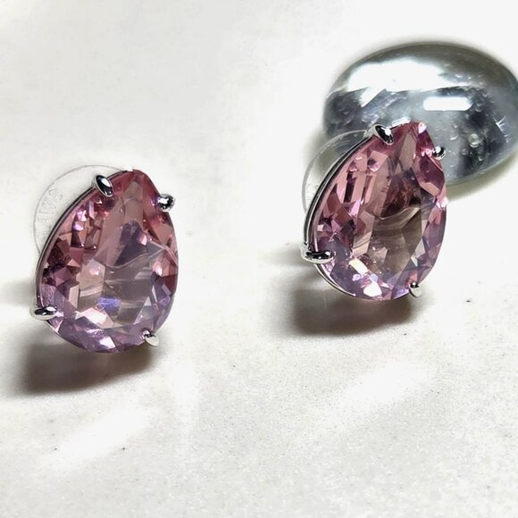 🌟Swarovski Gema Stud Pierced Earrings Pink Teardrop Cut Swarovski Crystal🌟 - Picture 6 of 8